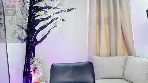      700  200   online show from 10.04.25