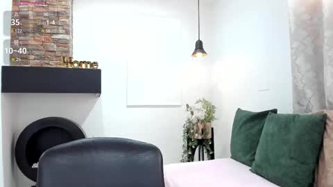      700  200   online show from 11.14.25