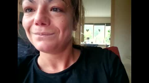 Snapshot of laraa333 chatting on 09.18.25 Little online show from 09.18.25