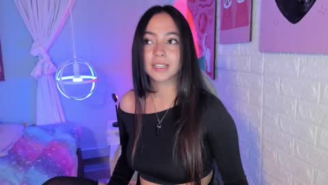 lara online show from 09.17.25