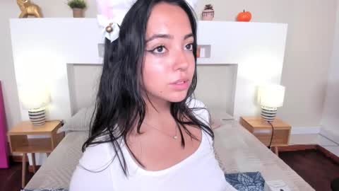 lara online show from 10.27.25