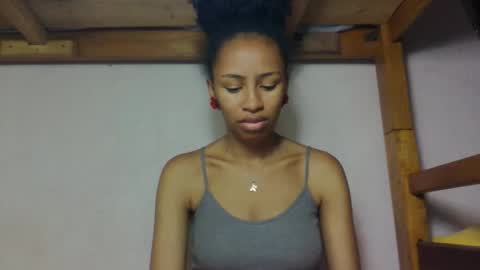 larah98 online show from 02.05.26