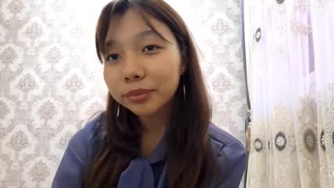Snapshot of larainebertinetti chatting on 10.23.25 Hannah online show from 10.23.25