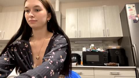 lara online show from 04.01.26