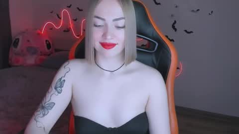 LaraKrein lk online show from 11.03.25