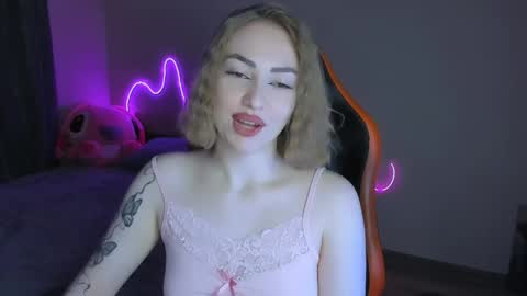 LaraKrein lk online show from 04.17.26