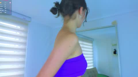 Lara  online show from 12.09.24