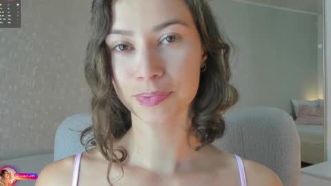 Lara  online show from 09.10.25