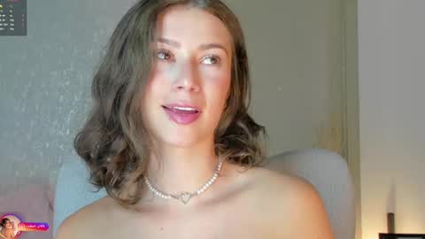 Lara  online show from 09.13.25