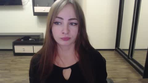 Laralianna online show from 12.08.24