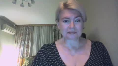 laramrs online show from 10.13.25