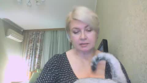 laramrs online show from 10.28.25