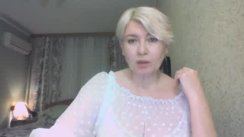 Snapshot of laramrs chatting on 02.16.26 laramrs online show from 02.16.26