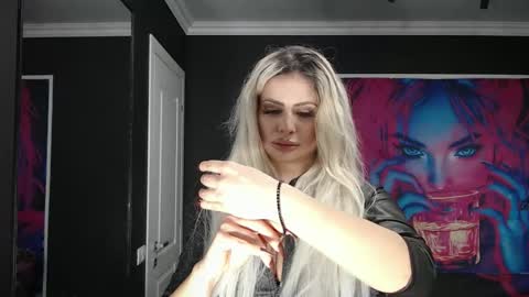 laras_moans online show from 01.14.26