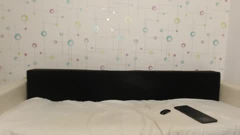 Snapshot of larataylorrr chatting on 02.24.25 larataylorrr online show from 02.24.25
