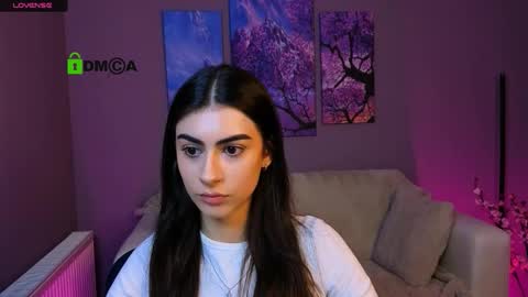 laratiz online show from 11.14.25