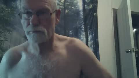 Snapshot of larbie chatting on 12.24.24 Larbie online show from 12.24.24