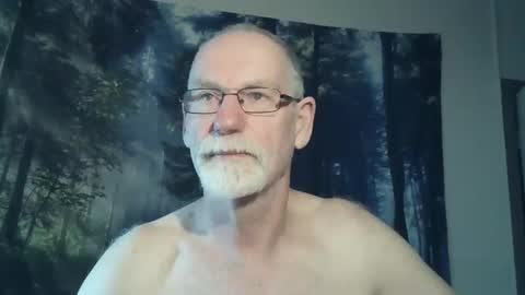 Snapshot of larbie chatting on 12.27.24 Larbie online show from 12.27.24