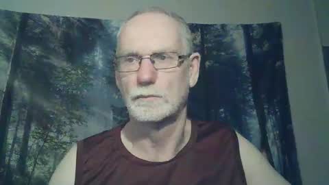 Snapshot of larbie chatting on 01.09.25 Larbie online show from 01.09.25