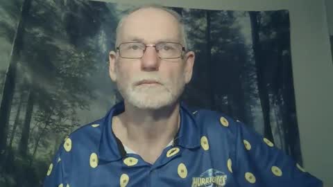 Snapshot of larbie chatting on 01.12.25 Larbie online show from 01.12.25