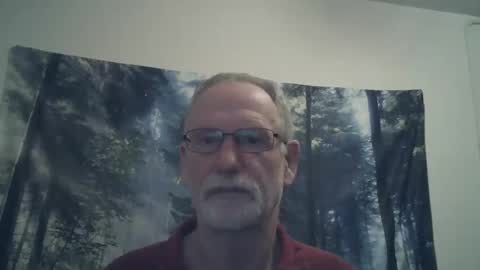 Snapshot of larbie chatting on 02.01.25 Larbie online show from 02.01.25
