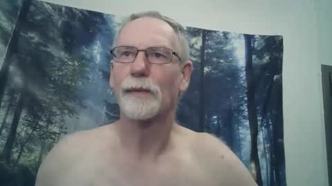 Snapshot of larbie chatting on 02.14.25 Larbie online show from 02.14.25