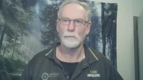 Snapshot of larbie chatting on 02.23.25 Larbie online show from 02.23.25
