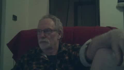 Snapshot of larbie chatting on 03.08.25 Larbie online show from 03.08.25