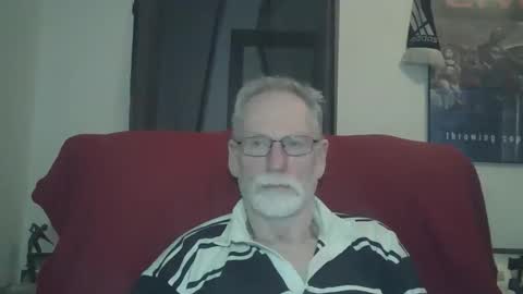 Snapshot of larbie chatting on 09.20.25 Larbie online show from 09.20.25