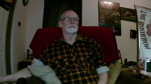 Snapshot of larbie chatting on 10.25.25 Larbie online show from 10.25.25