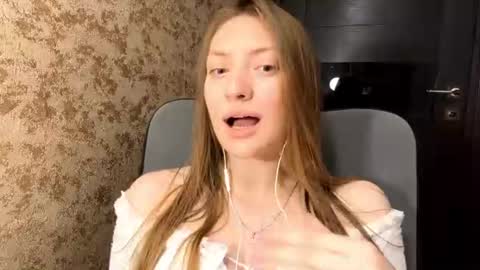 Snapshot of lareebuggie chatting on 07.06.26 Eva online show from 07.06.26