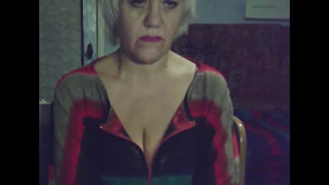 larisaq4ugo24 online show from 01.15.25