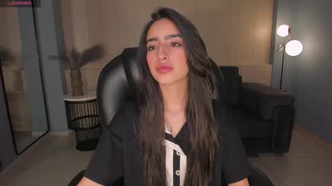 Snapshot of larisasmirnov chatting on 09.15.25 Larisa Smirnov online show from 09.15.25