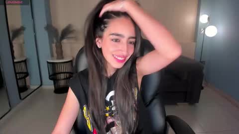 Snapshot of larisasmirnov chatting on 09.16.25 Larisa Smirnov online show from 09.16.25