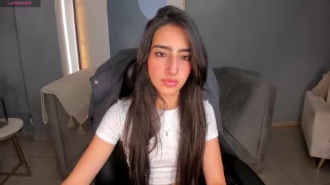 Snapshot of larisasmirnov chatting on 09.21.25 Larisa Smirnov online show from 09.21.25