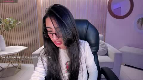 Snapshot of larisasmirnov chatting on 09.27.25 Larisa Smirnov online show from 09.27.25