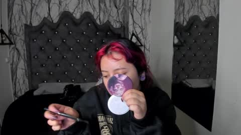  Lari online show from 01.10.25