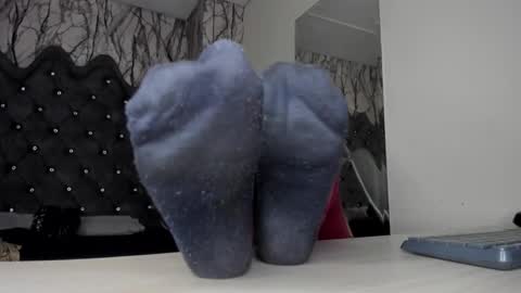  Lari online show from 01.10.25