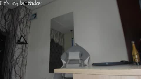  Lari online show from 01.18.25