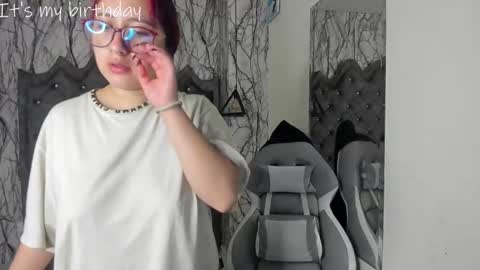  Lari online show from 01.21.25