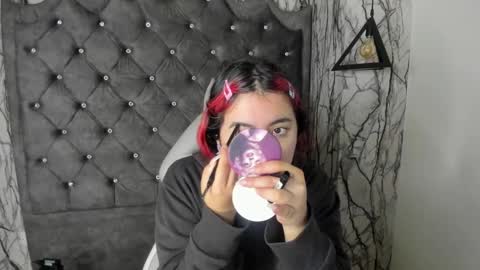  Lari online show from 02.16.25