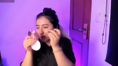  Lari online show from 09.28.25