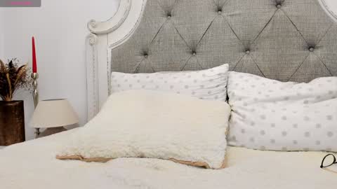 Larissa online show from 01.08.26