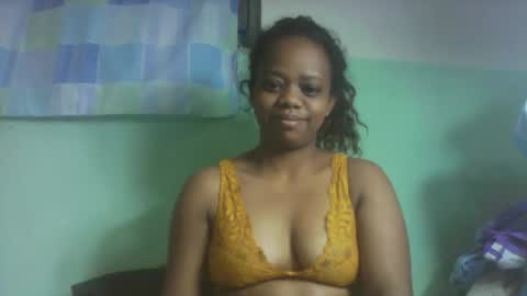 larissa645771 online show from 10.15.25