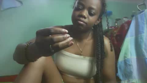 larissa645771 online show from 11.25.25