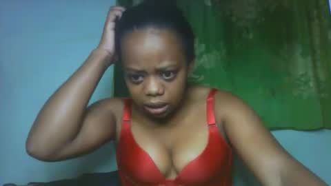 Snapshot of larissa645771 chatting on 02.14.26 larissa645771 online show from 02.14.26