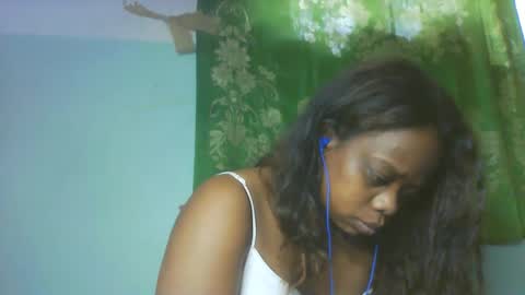 Snapshot of larissa645771 chatting on 02.20.26 larissa645771 online show from 02.20.26