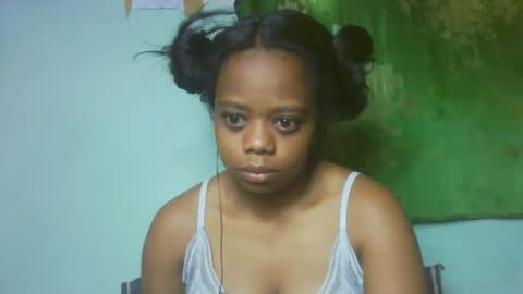 Snapshot of larissa645771 chatting on 02.25.26 larissa645771 online show from 02.25.26