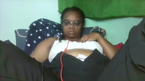 Snapshot of larissa645771 chatting on 03.15.26 larissa645771 online show from 03.15.26