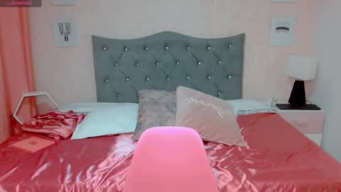 Larissas online show from 01.16.25